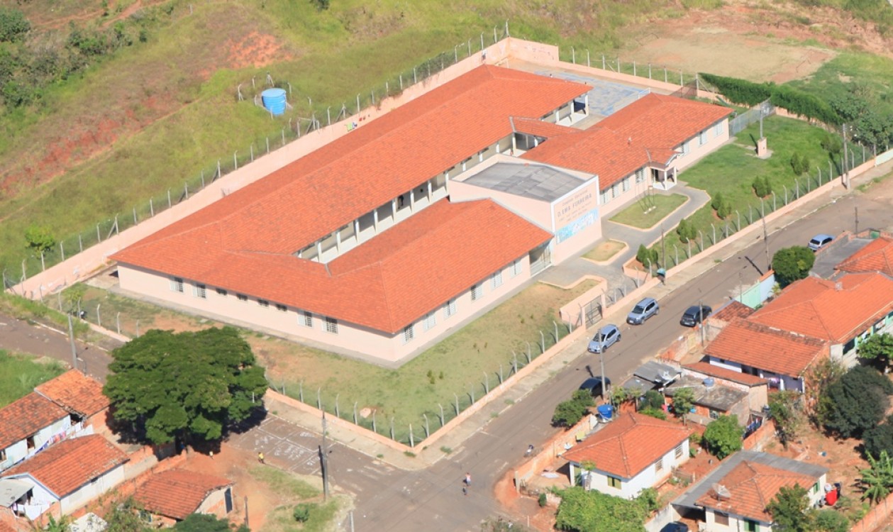 Capa - Escola Municipal D. EMA FERREIRA